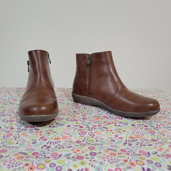 Vegan Leather Booties Brown Sz 7.5 - Picture 3 of 9